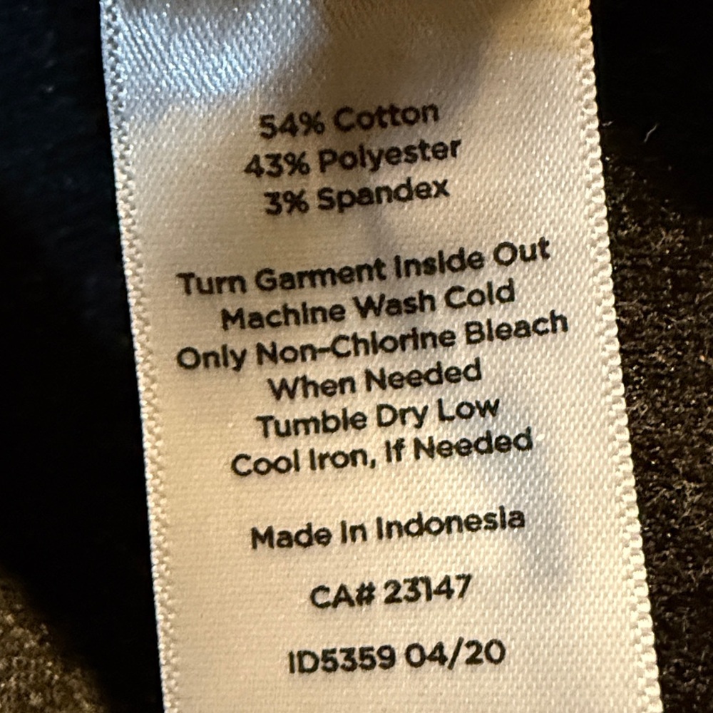 Talbots Black, Tan and White Patterned 3/4 Sleeve Top - Picture 7 of 7